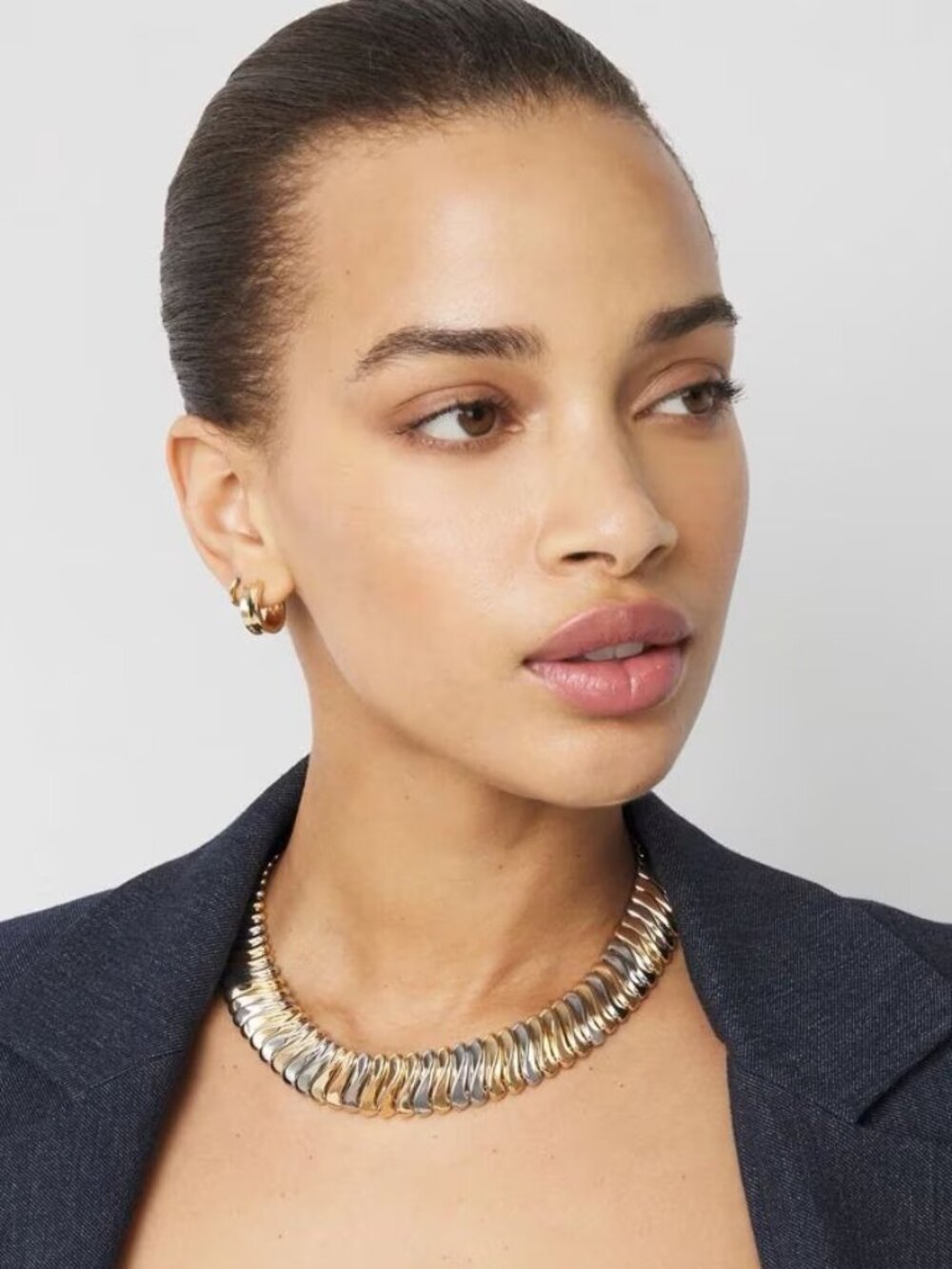 WHBM GOLD W SILVER SHORT NECKLACE